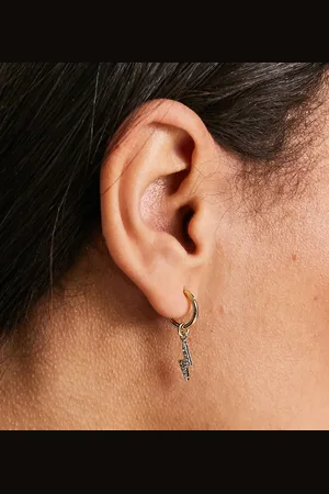 Pieces® Exclusive 18k plated hoop earrings with lightning bolt drop in
