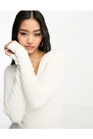 JDY Scoop neck knitted top in