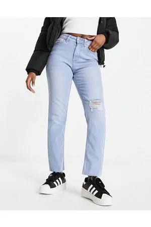 Straight Leg Jeans Light Wash with Ripped Detail