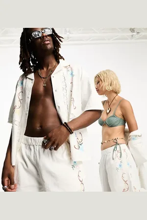 Reclaimed Limited edition unisex short with embroidery in