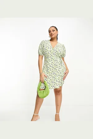 Glamorous Short sleeve wrap mini dress in green retro floral