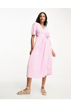 Monki Seersucker wrap midi dress in pink and white gingham