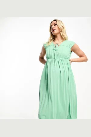 Mama;licious Mamalicious Maternity gathered bodice sleeveless maxi dress in