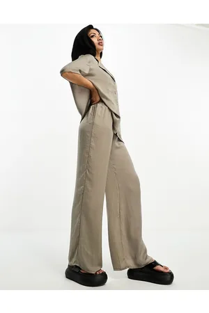 SNDYS Satin trouser co-ord in olive