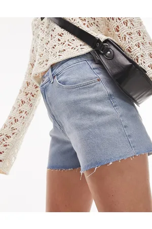 Topshop Denim comfort stretch Mom shorts in bleach