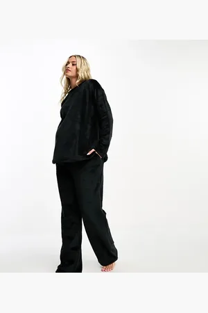 ASOS ASOS DESIGN Maternity exclusive lounge super soft fleece sweat & trouser set in