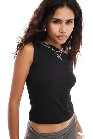 Weekday Hedda asymmetric top in