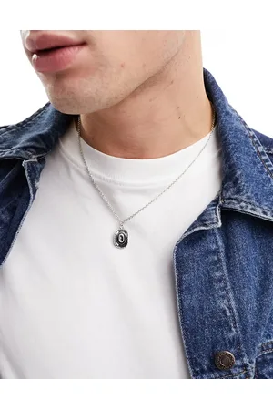 FADED FUTURE Cowboy hat pendant necklace in