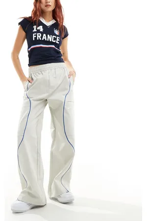 Nike Woven trousers in light ivory