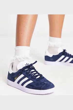 adidas Gazelle trainers in