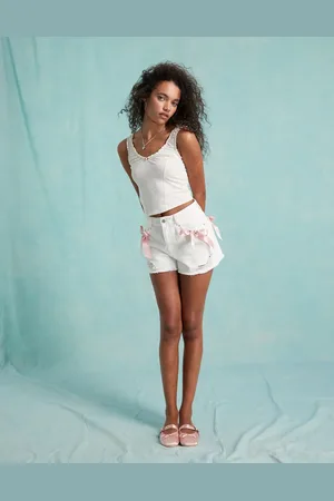 Miss Selfridge Heart pocket short with bow detail in ecru