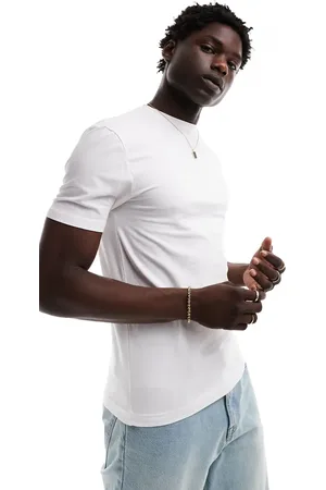 River Island Muscle fit t-shirt in