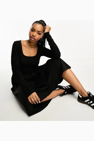 Urban Revivo Scoop neck midaxi dress in