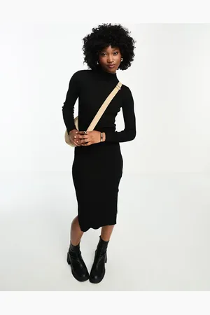 New Look Ribbed knitted dress with side split in