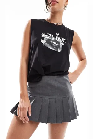 COLLUSION Ultimate tailored pleated mini skort in charcoal