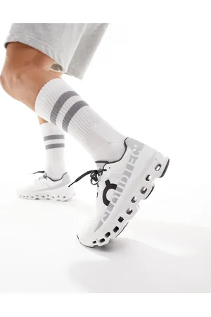 On Running ON Cloudmonster running trainers in