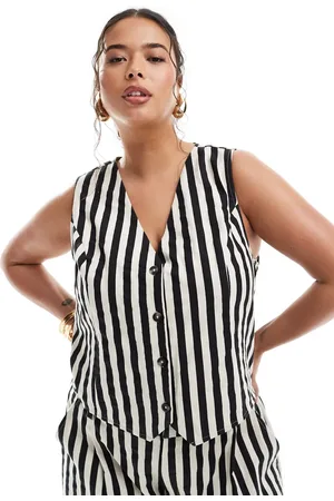 ASOS ASOS DESIGN Curve waistcoat with linen in mono stripe co-ord
