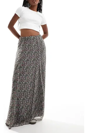 VERO MODA Maxi skirt in ditsy floral print
