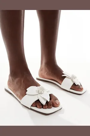 Simmi London Simmi London Miray flat sandal with flower detail in