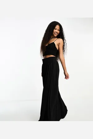 TFNC Pleated maxi skirt in