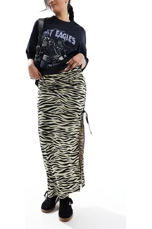 Noisy May Adjustable rushed midi skirt in beige zebra print