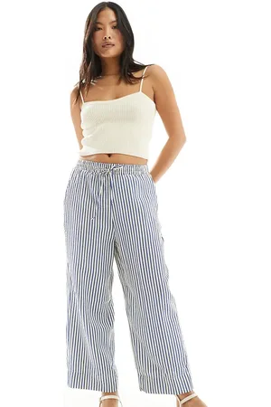 Stradivarius Petite seersucker pull on trouser in stripe