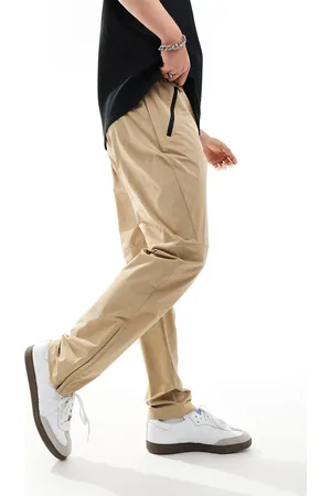 Lacoste Chinos in stone
