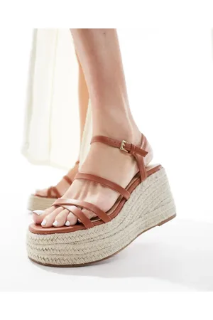 Schuh Exclusive Vienna strappy espadrille wedges in tan