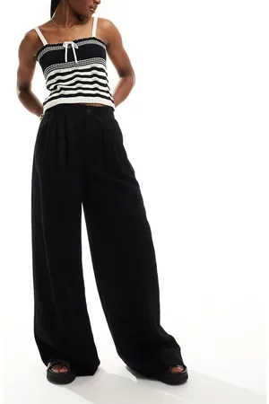 Stradivarius Tailored pleated wide leg trouser in