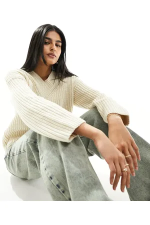 SELECTED Femme v neck knit jumper in beige