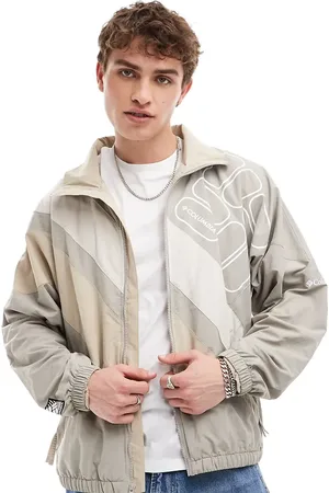 Columbia Reventure windbreaker in flint grey