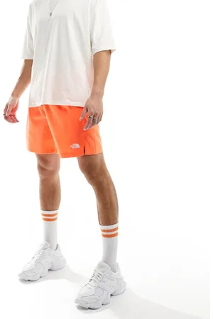 The North Face 24/7 5" logo shorts in