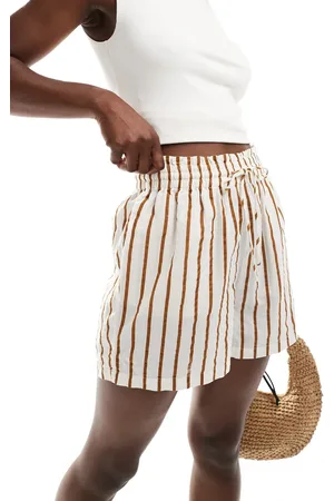 VILA Shorts in spice stripe