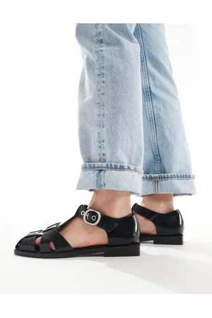 Stradivarius Buckle detail covered toe sandal in