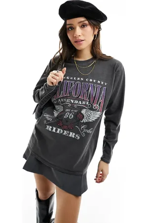 Miss Selfridge Long sleeve graphic band print t-shirt in charcoal
