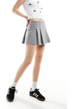 Pull&Bear Pleated mini skirt in light grey