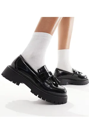 Schuh Wide Fit Lachelle chunky tassel loafer in patent