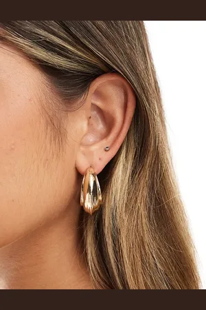 Pieces® Ridged chunky hoop earrings in