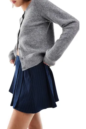 Hollister Pleated skort in pintstipe