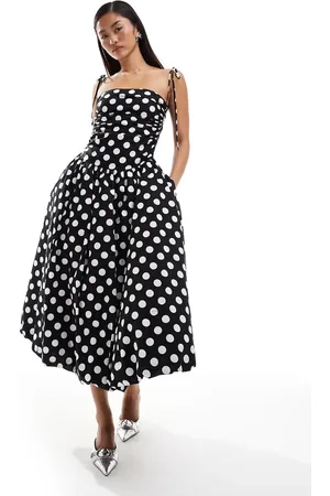 Amy Lynn Alexa shoulder tie midi dress in mono polka dot