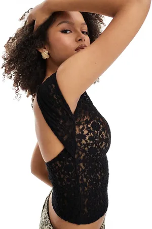 Stradivarius Cap sleeve open back lace tee in