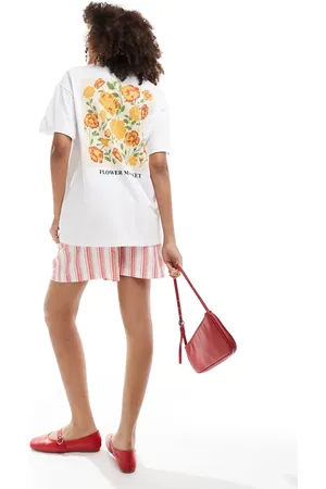 Miss Selfridge Oversized flower market tee