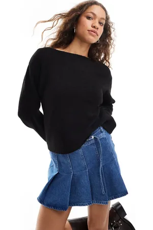 Monki Knitted top with off shoulder boat neck in
