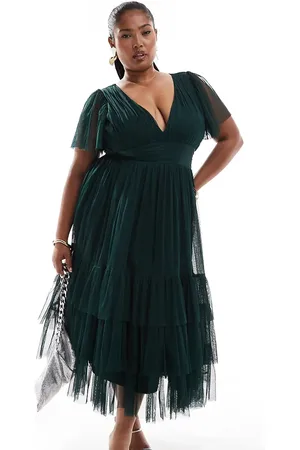 Lace & Beads Bridesmaid Madison v neck tulle midi dress in emerald