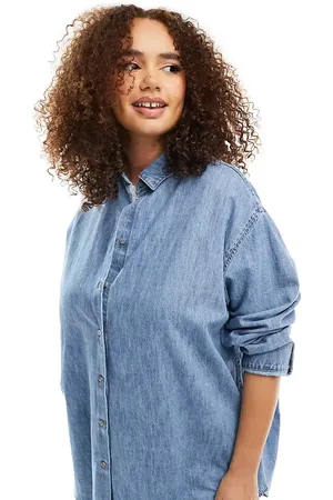 ASOS ASOS DESIGN Curve denim minimal shirt in midwash
