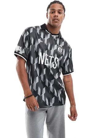 New Era Brooklyn Nets football t-shirt in multi