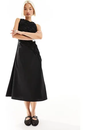 Urban Revivo Shirred sleeveless midaxi dress in