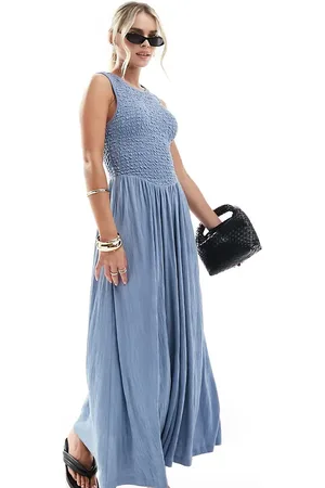 ASOS ASOS DESIGN Petite crinkle shirred bodice maxi dress with open back in