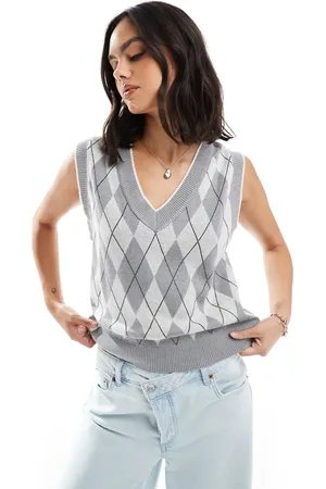 Stradivarius Argyle knitted vest in