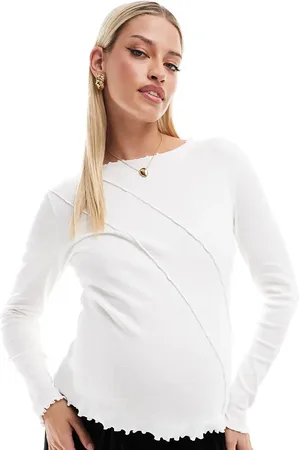Mama;licious Mamalicious Maternity long sleeve lettuce edge top in